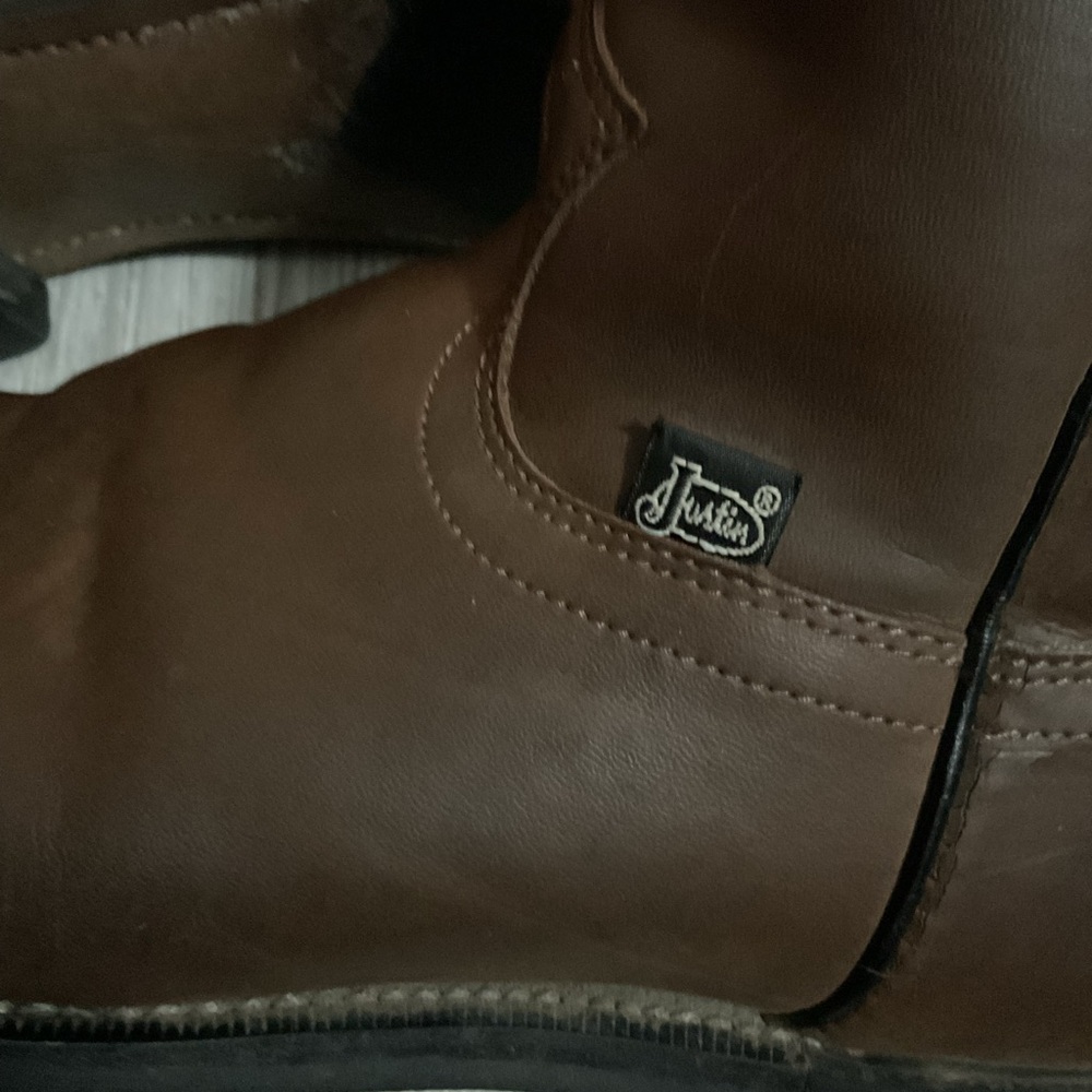 Justin cowboy boots.